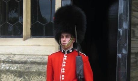 Klicken um zu vergrößern Britischer Soldat