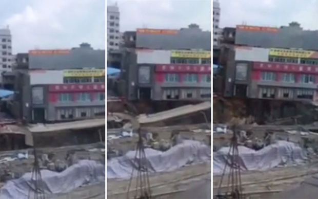 China: Erdfall verschluckt Metrostation August 2015