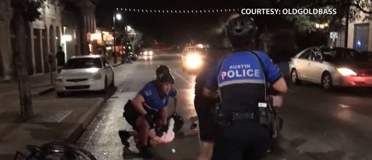 Texas: Exzessive Polizeigewalt wegen „illegalem Überqueren einer Straße“ 
