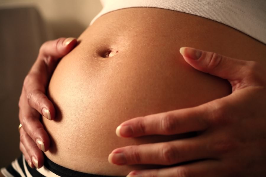 schwangere frau,schwangerschaft