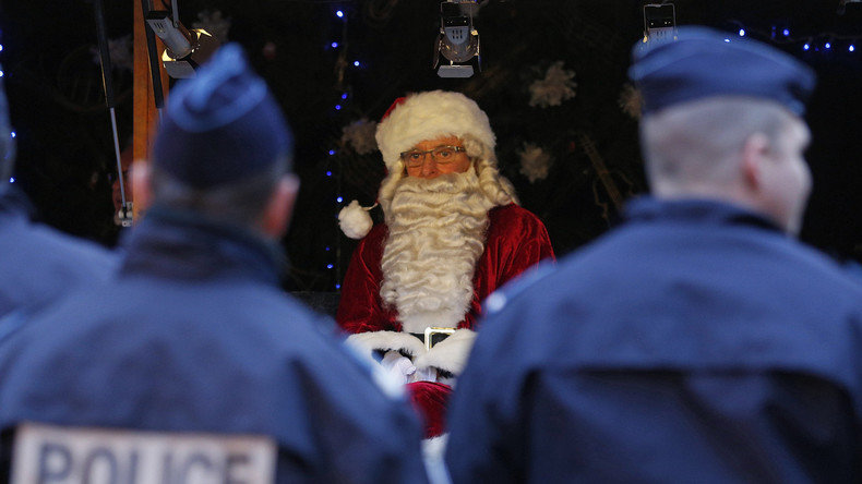 Polizisten Weihnachtsmann