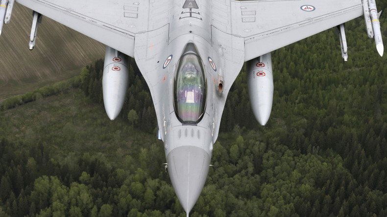 F-16 Kampfjet, 