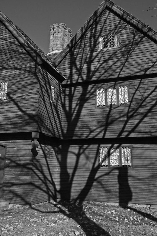 Das Hexenhaus von Salem – das frühere Heim des Richters Jonathan Corwin – ist das einzige verbleibende Gebäude in der Stadt, das einen direkten Bezug zu den Hexenprozessen von 1692 hat.