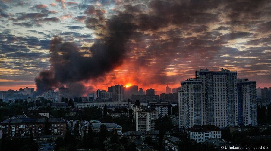 Klicken um zu vergrößern explosion kiew