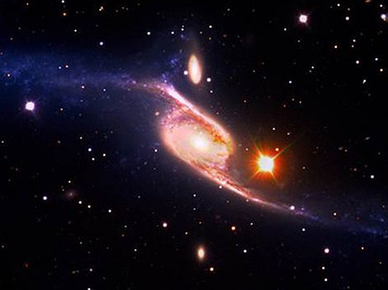 Größte Spiralgalaxie, NGC 6872