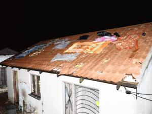 beschädigtes Dach; Hagelsturm