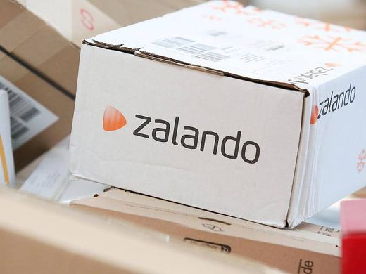Zalando Versand Paket Box
