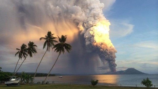 Mt Tavurvur eruption 2