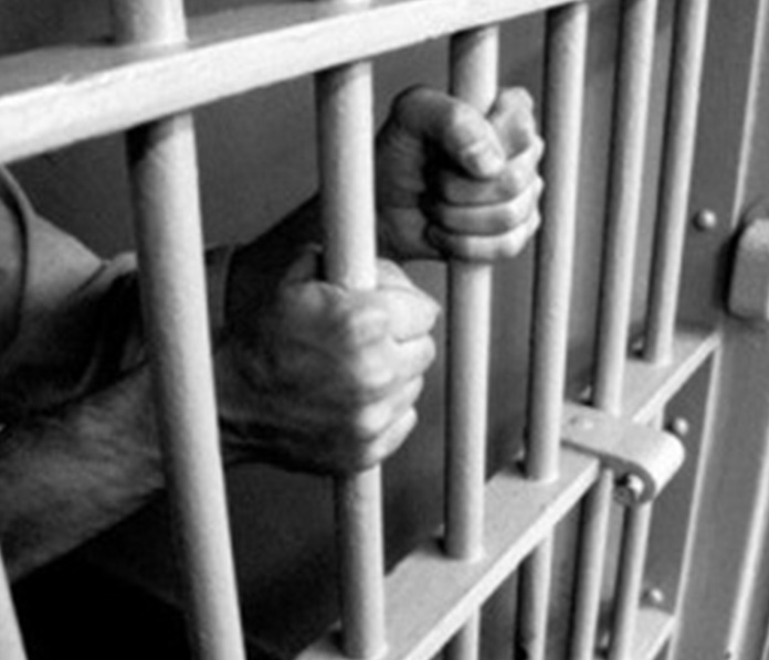 hinter gittern,haft,gefängnis,eingesperrt