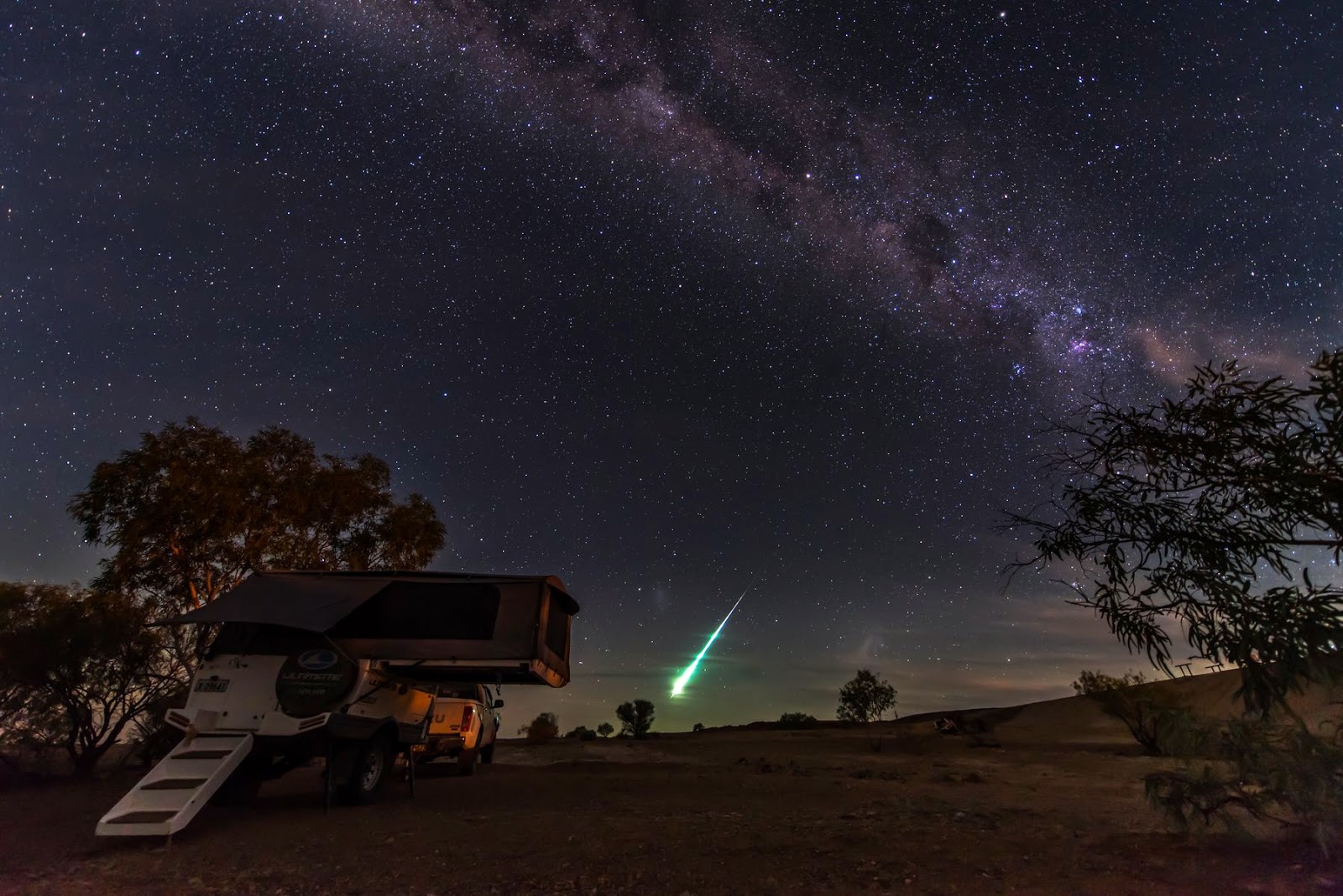 South Australia Fireball Meteor 01APR2015 