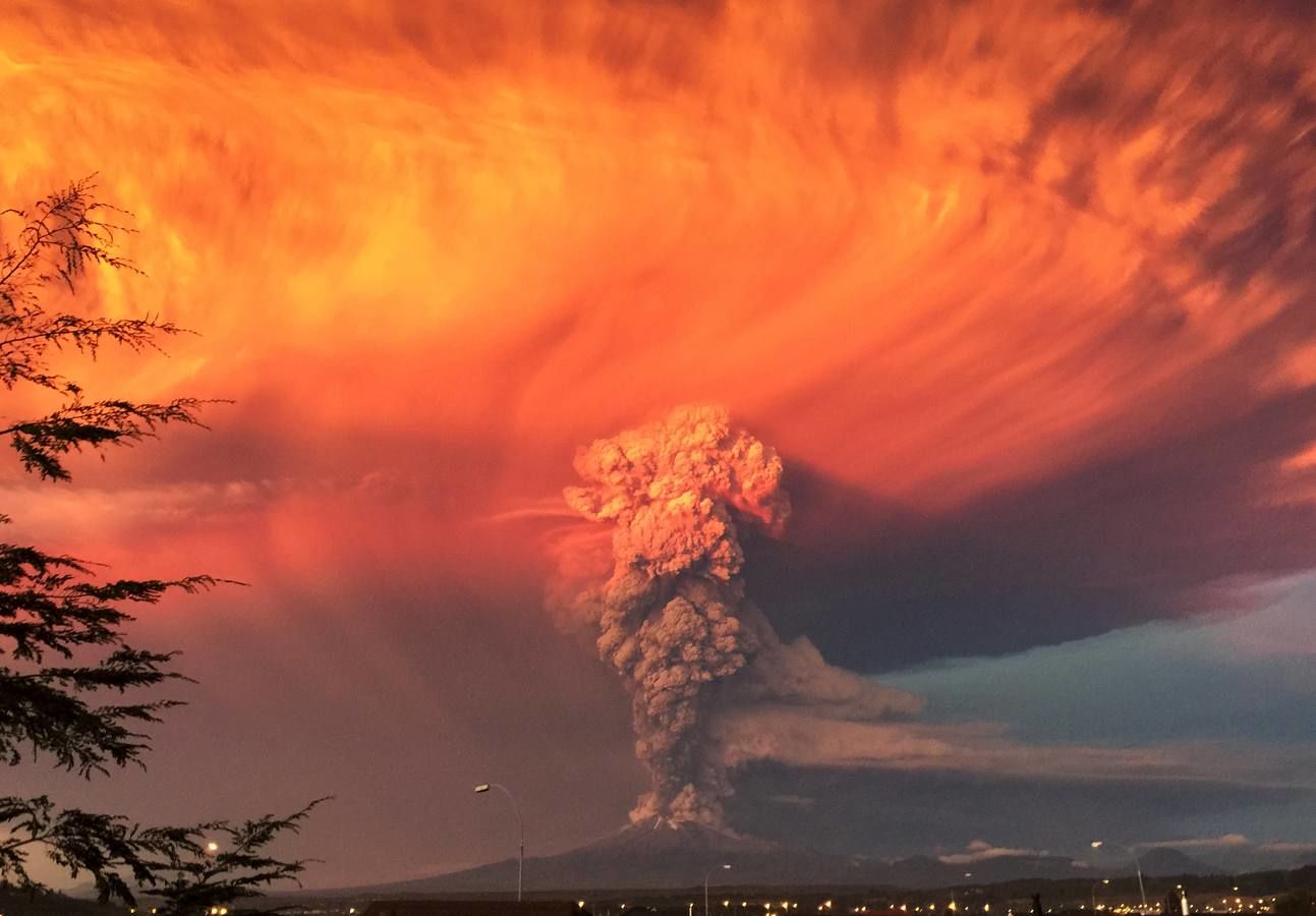 Die Erde öffnet sich: Weltweite Vulkanaktivität und Erdbebenaktivität