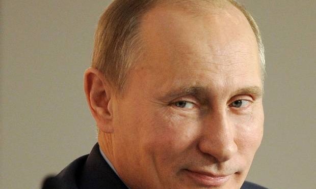 Putin lächelnd Putin smiling