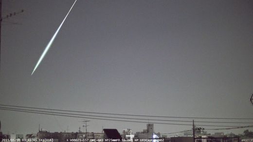 Meteor über Tokio.