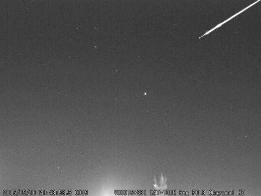 Sasayama, Hyogo, Japan Fireball Meteor 2148 JST 16MAY2015