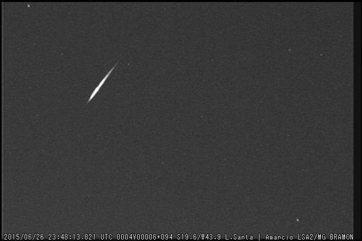 Minas Gerais, Brasil Meteor 2348 UTC 26JUN2015