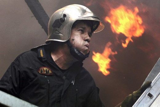 Klicken um zu vergrößern Feuerwehrmann Griechenland