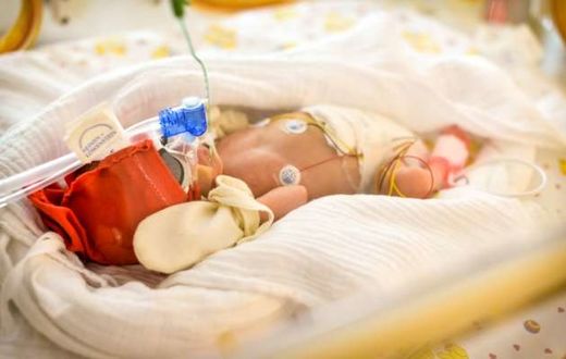krankes baby,säugling krankenhaus