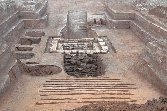 2300 Jahre altes Grab China
