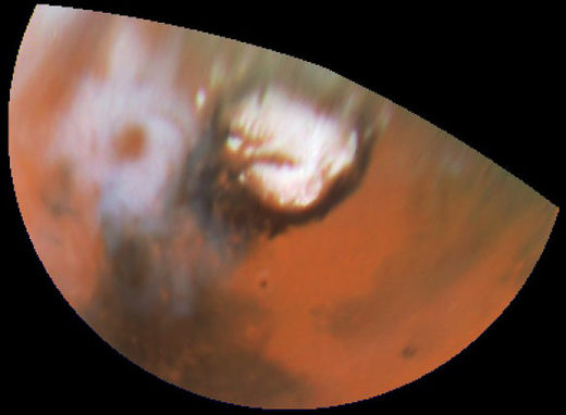 Klicken um zu vergrößern Hurricane snaking around Mars’ North Pole