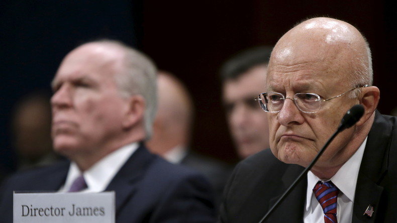 James Clapper (Geheimdienst-Koordinator des Weißen Hauses)) und John Brennan (CIA-Chef)