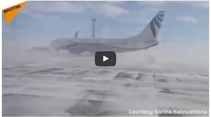 Flugzeug starker Wind Norilsk Russland