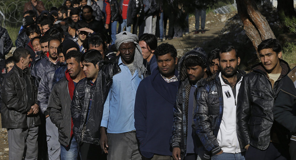 Menschen in Flüchtlingslager Samos