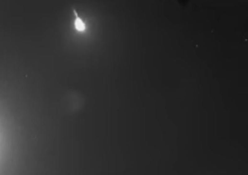 Hampshire meteor fireball April 2016