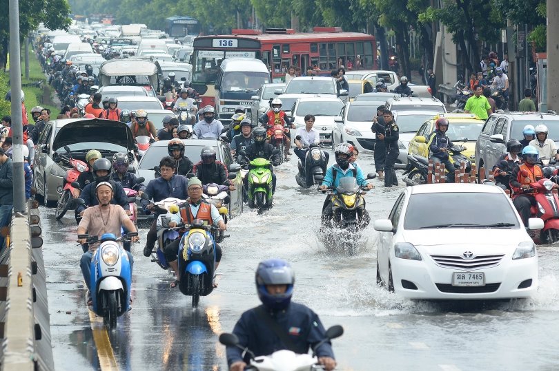 Schwere Überschwemmungen in Bangkok