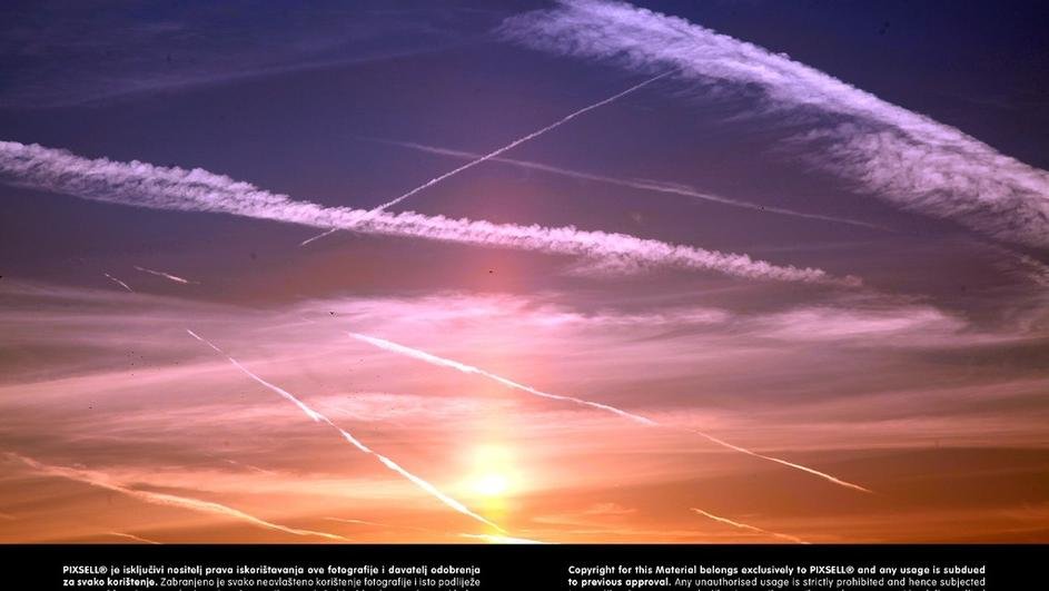 Znanstvenici ustvrdili: Chemtrailsi ne postoje!