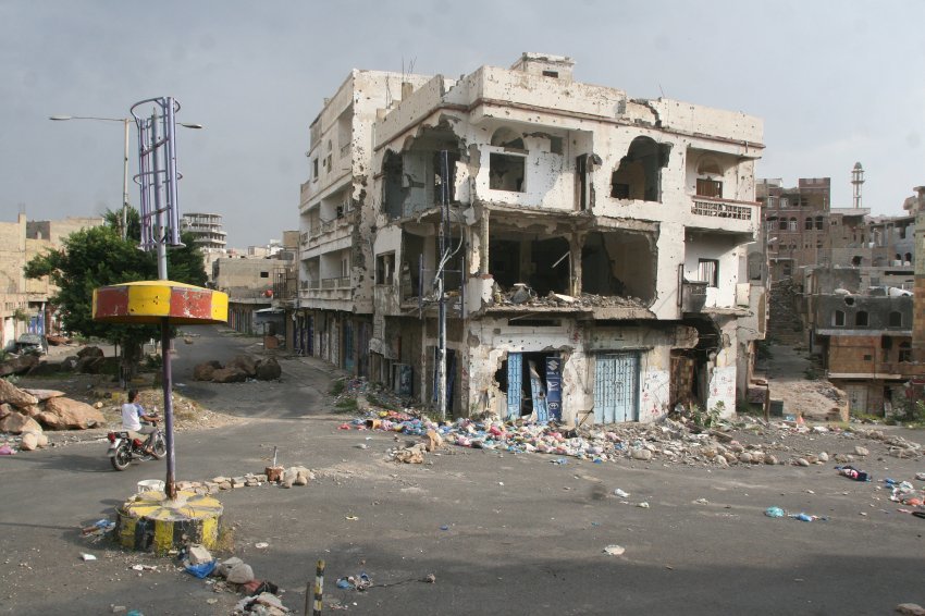 Zerstörtes Haus in der südjemenitischen Stadt Taiz Jemen