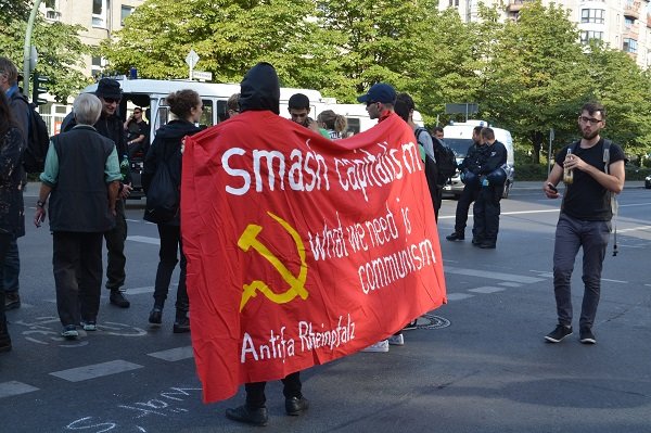 Klicken um zu vergrößern Demo Blockupy Berlin