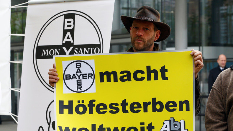 Proteste gegen Bayer Monsanto