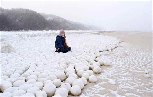 Rare Siberian ice balls Eisbälle Sibirien