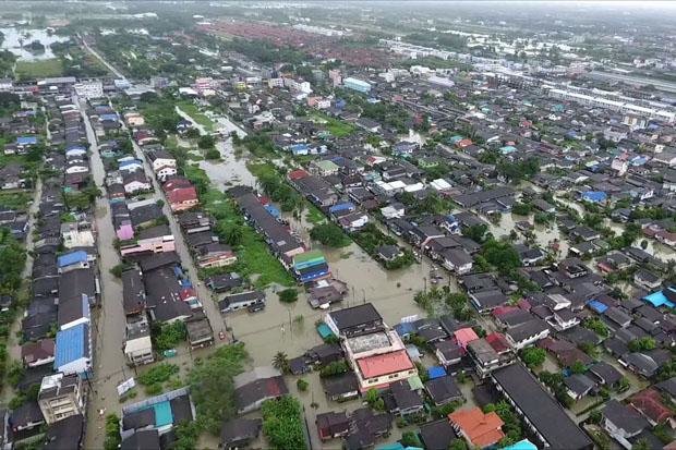 Much of the municipal area of Nakhon Si Thammarat was flooded on Tuesday