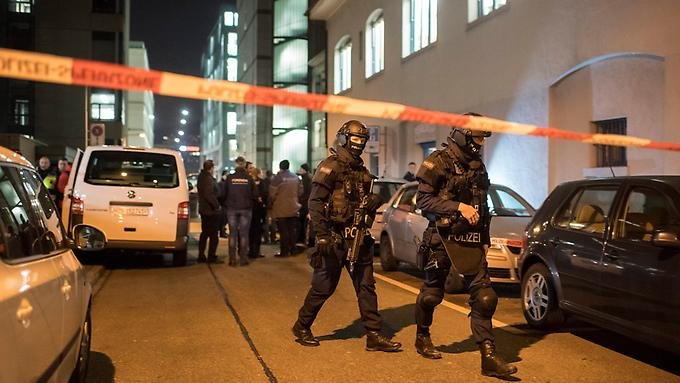 Klicken um zu vergrößern Spezialeinheiten schweiz
