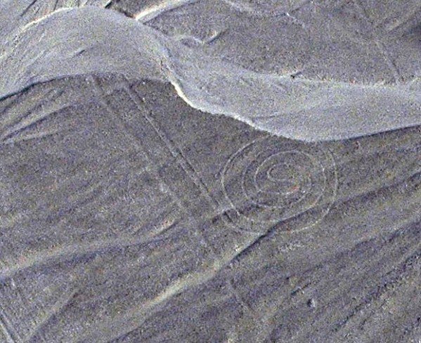 Nazca Linien in Peru Geoglyphen von Labyrinthstrukturen