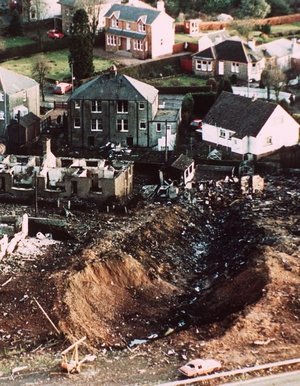 1988 wurde ein US-Flugzeug nach der Explosion von 340 bis 450 Gramm Plastiksprengstoff über Schottland zerstört.
