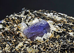 Saphir-Kristall, kristallines Aluminiumoxid