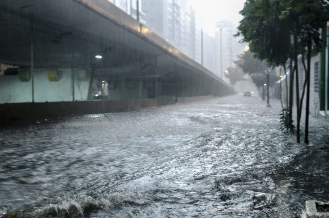 In der Innenstadt von Sao Paulo standen etliche Straßen unter Wasser. Februar 2017