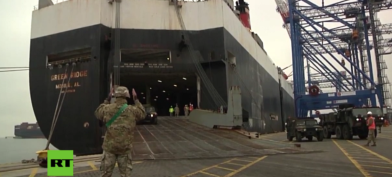 US-Frachter mit Militärgerät im Hafen von Danzig