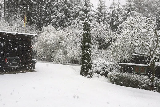Geschlossene Schneedecke in Meinerzhagen. 