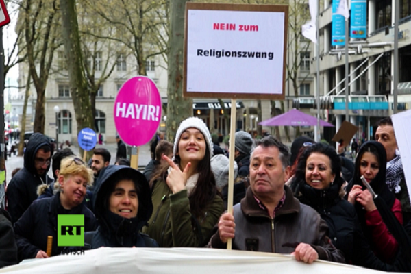 proteste hamburg türkisches referendum 