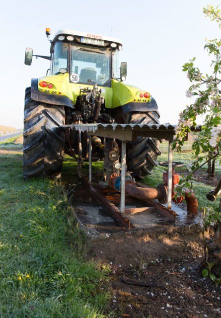 Traktor Antrieb Grundwasserpumpe