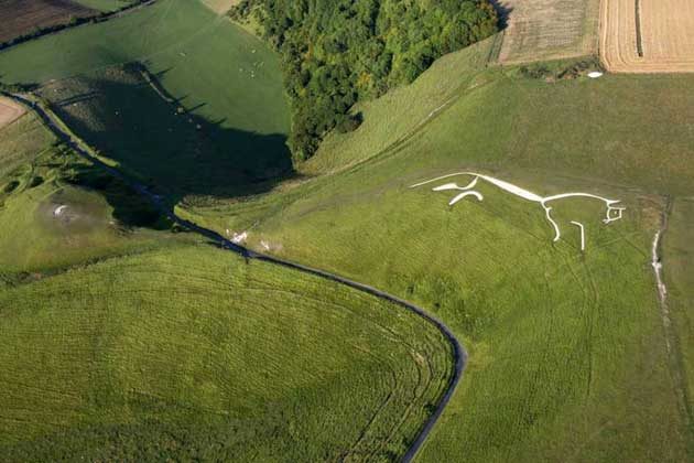 Uffington White Horse und Dragon Hill