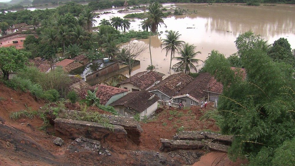 6 osoba poginulo, hiljade napustilo domove zbog poplava u Brazilu