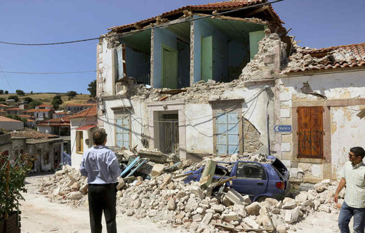 Vor wenigen Tagen hatte bereits ein starkes Erdbeben für Verwüstung gesorgt - wie hier auf Lesbos.