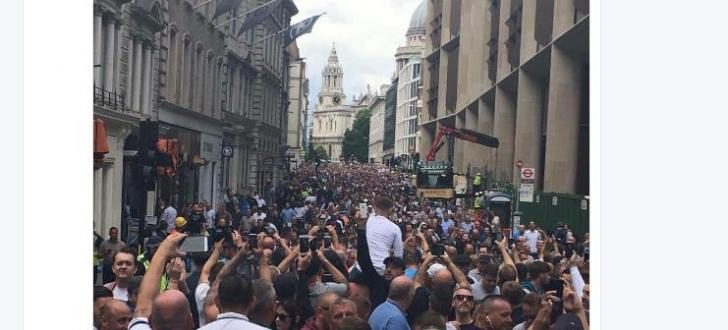 Klicken um zu vergrößern protest london