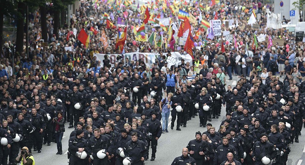 Polizeipräsenz G20-Demo Hamburg