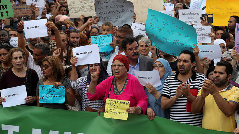 Muslime Barcelona Demonstration gegen Terror