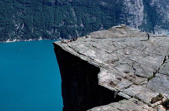 Riss Felsplattform Norwegen